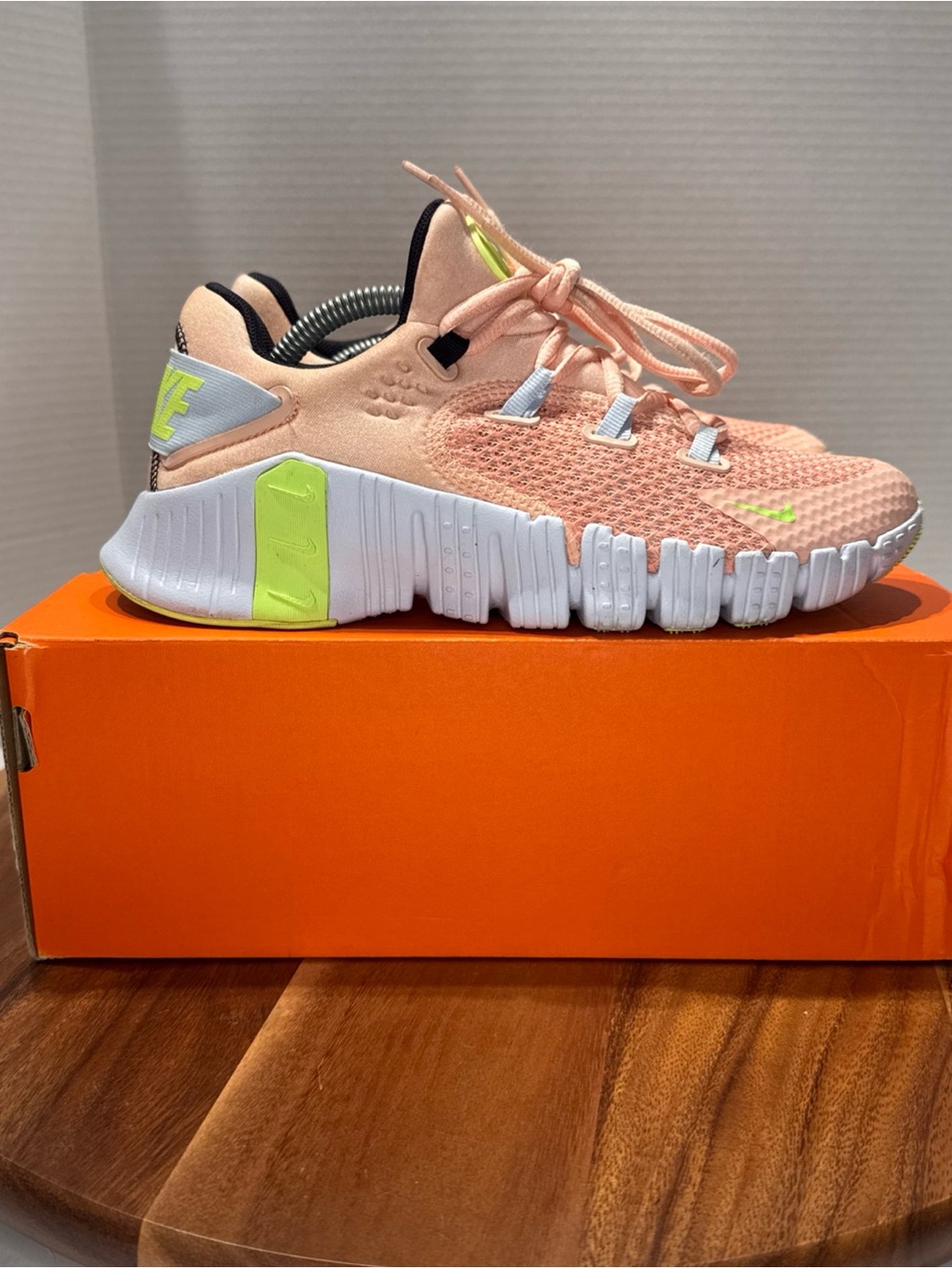 Nike Free Metcon 4 Crimson Bliss Women’s Size 6.5 Training Shoes Gym Sneakers